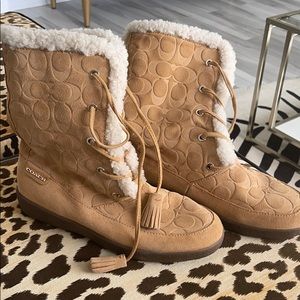 Coach boots 8 1/2